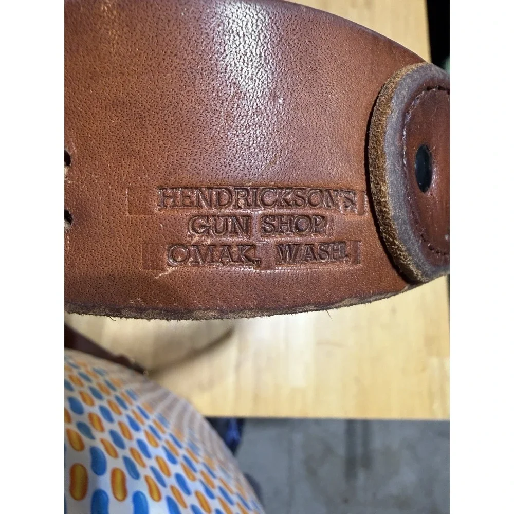 Vintage Hendrickson's Omak WA Leather Rifle Ammo Belt 20 Loop North & Judd